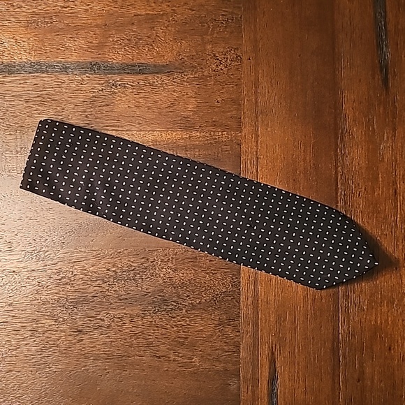 Giorgio Armani Men's Tie 100% Silk